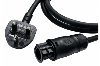 Câble solaire AC avec fiche Type G et connecteur BC01